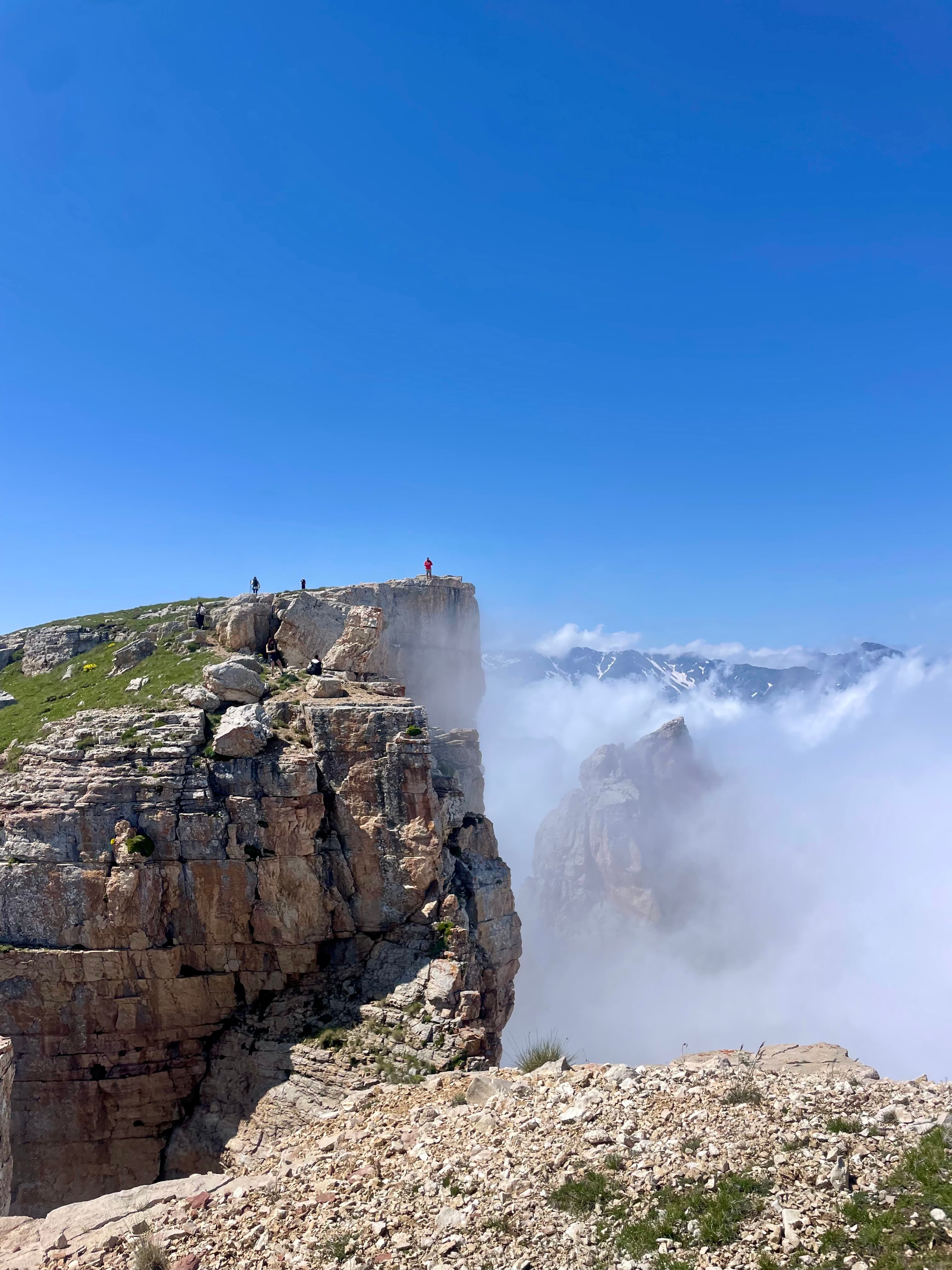 Kapaz Peak 3066m — hiking tour in Azerbaijan