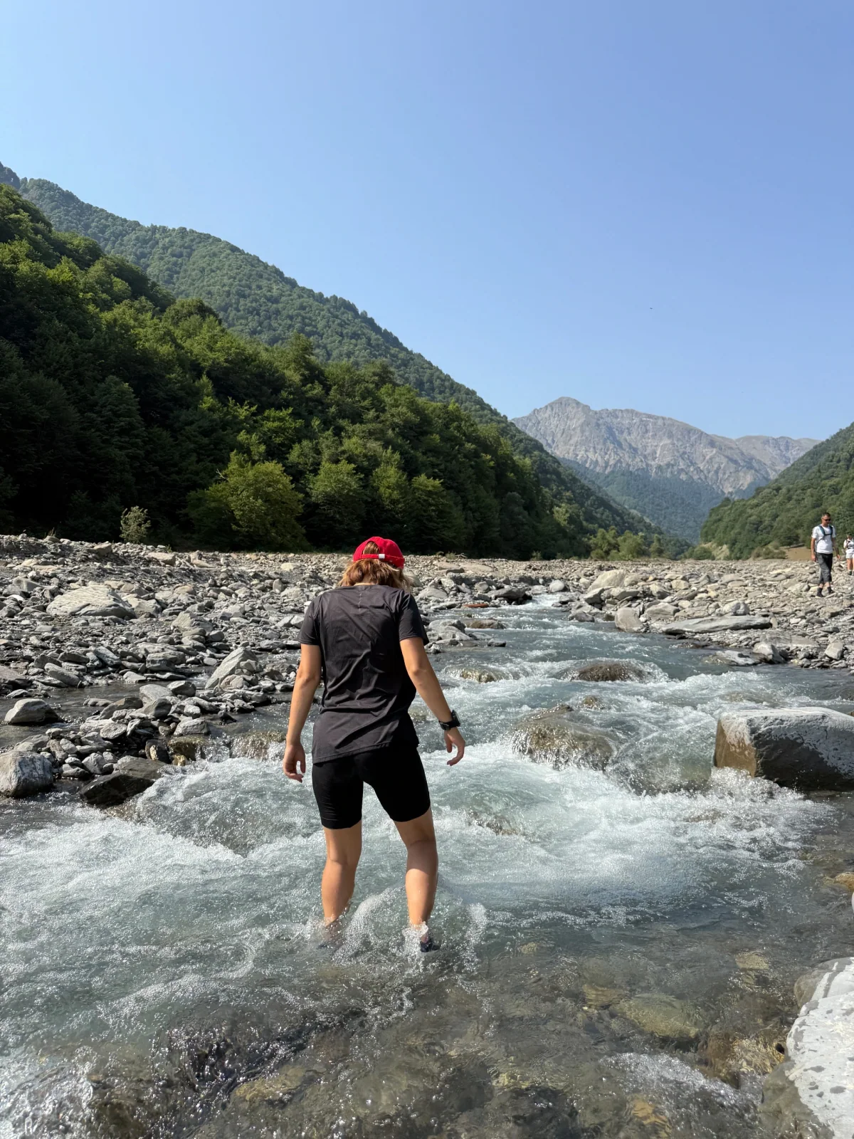 Soyuqbulaq şəlaləsi , Qəbələ — tur fotosu 3