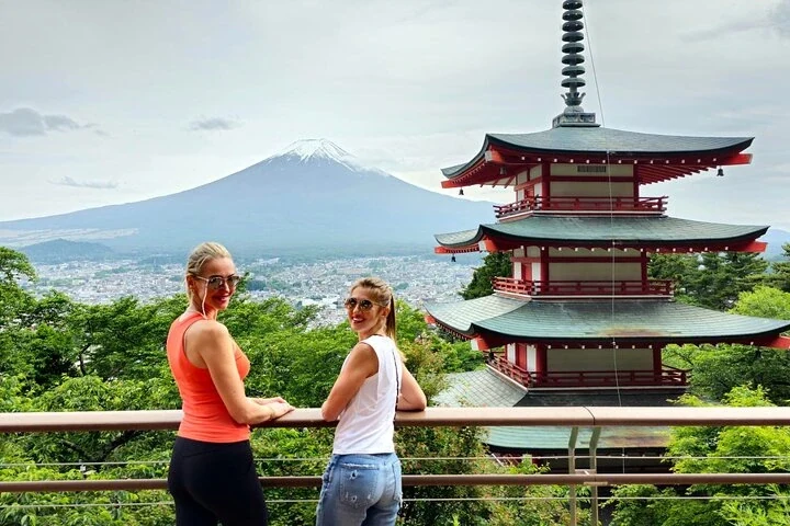 Tokyo-dan Fuji və Hakone Özəl Günlük Turu — Kawaguchiko Gölü, Foto Dayanacaqları, Onsen və Gotemba Premium Outlets | Marşrutunu Özün Seç