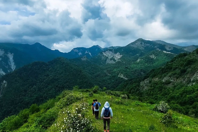 Sulut, Fit dağı yürüşü