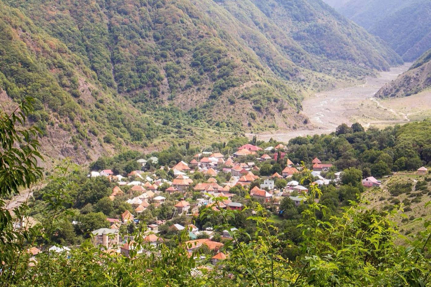 Qoçyataq və Şahverdi şəlalələri: uzun illər bağlı qalan marşrut açıldı